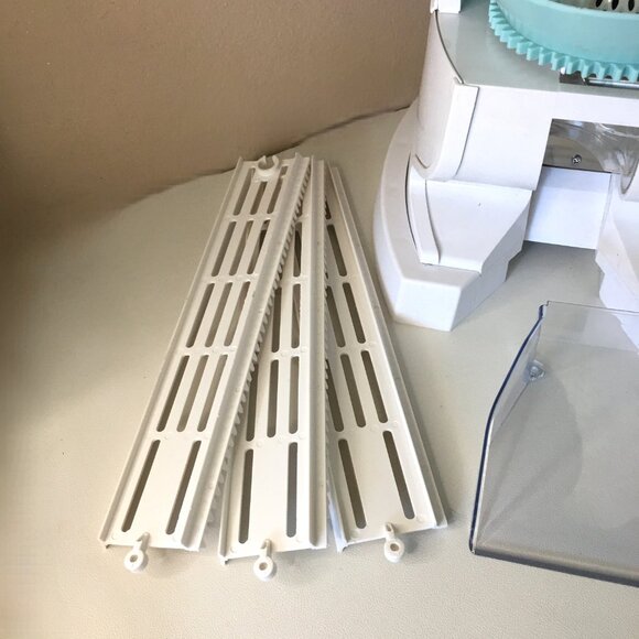 🥟 Manual Dumpling / Empanada Making Machine - NEW!!! - Picture 4 of 14